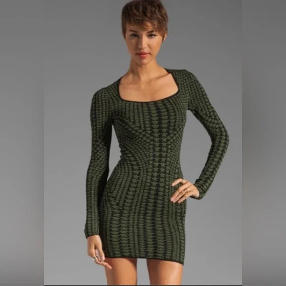 Dresses | Torn By Ronny Kobo Hannahgreen Dress Small Preowned In Great Condition | Poshmark Dresses | Torn By Ronny Kobo Hannahgreen Dress Small Preowned In Great Condition | Poshmark